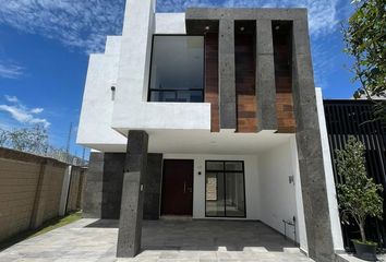 Casa en fraccionamiento en  Boulevard De Las Cascadas, Lomas De Angelópolis Iii, Ocoyucan, Puebla, 72865, Mex