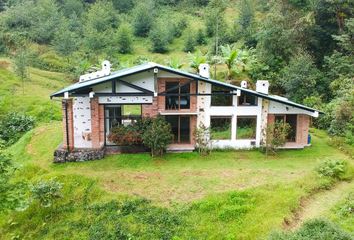 Hacienda-Quinta en  Vacas Galindo (el Churo) (cab.en San Miguel Alto), Cotacachi