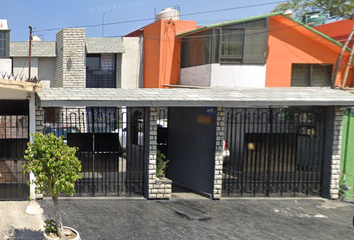 Casa en  San Juan 236, Mz 024, Valle Dorado, Tlalnepantla De Baz, Estado De México, México