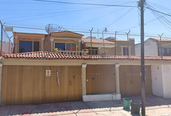 Casa en  Calzada De Los Pirules, Granja, Zapopan, Jalisco, México