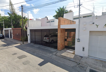 Casa en  Calle 12 102, Chuburna De Hidalgo, Hidalgo De Chuburná, Mérida, Yucatán, México