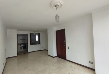 Apartamento en Pinares, Comuna Oriente, Pereira, Risaralda, Colombia
