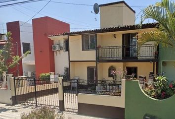 Casa en  Carlos Jongitud Barrios 100, Fovissste 100, Fluvial Vallarta, Puerto Vallarta, Jalisco, México