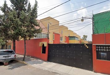 Casa en  Mixcoatl 382, Santa Isabel Tola, Ciudad De México, Cdmx, México