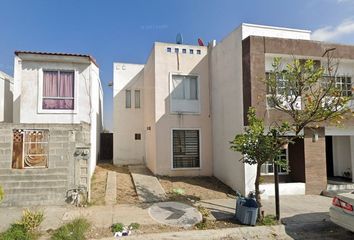 Casa en  Calle Santa Mónica, Antigua Santa Rosa, Ciudad Apodaca, Nuevo León, México