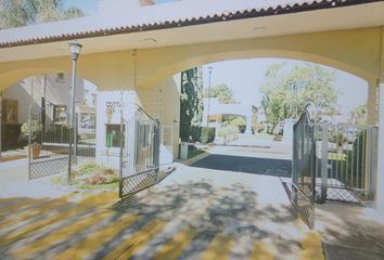 Casa en fraccionamiento en  El Sáuz, Tlaquepaque