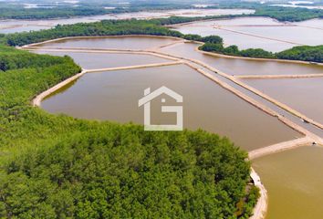 Terreno Comercial en  Isla Pongal, Ecuador