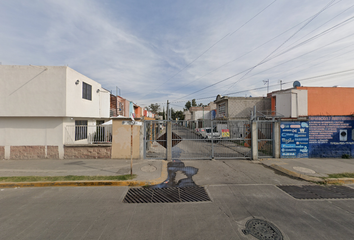 Casa en fraccionamiento en  Bosques De Eucalipto 3, Mz 005, El Bosque, Fraccionamiento Paseos De Tultepec Ii, Estado De México, México