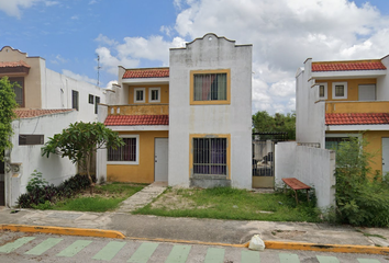 Casa en  C. 59, Fraccionamiento Las Américas, Sin Nombre De Colonia 27, 97302 Mérida, Yuc., México