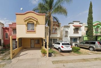 Casa en  Calle Río San Lorenzo, Coyula, Jalisco, México