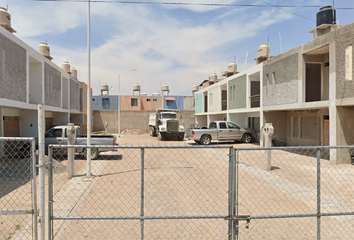 Casa en condominio en  La Adelita, Lagos De Moreno, Jalisco, México