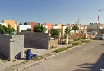 Casa en  Avenida Santa Brígida, Villas De San Miguel, Nuevo Laredo, Tamaulipas, México