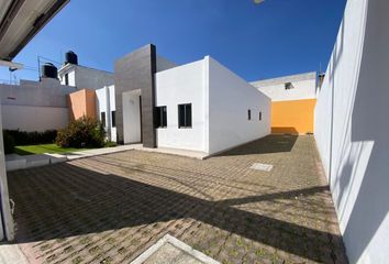 Casa en  Santa Cruz Ocotitlán, Metepec