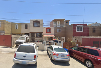 Casa en  Av. Aguila Pescadora 19365, Baja Maq El Aguila, 22215 Tijuana, B.c., México