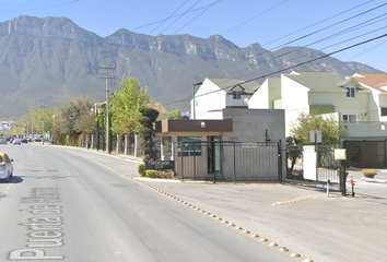 Casa en fraccionamiento en  Avenida Puerta De Hierro, Monterrey, Nuevo León, México