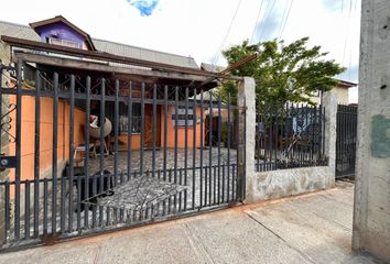 Casa en  Calle Treinta Y Tres Oriente B, Talca, Maule, 3480000, Chl