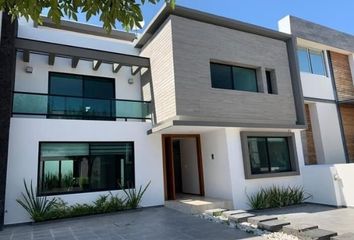 Casa en condominio en  Parque Cascatta, Boulevard La Reserva, Lomas De Angelópolis, Puebla, México