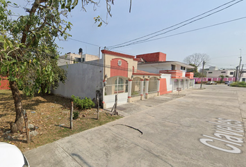 Casa en  Claveles, Las Rosas, Comalcalco, Tabasco, México