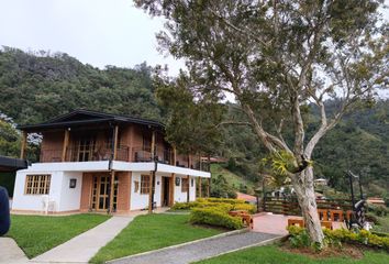 Villa-Quinta en  Vereda La Clarita, Guarne, Antioquia, Colombia