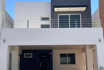 Casa en  Privada Monaco, Boulevard Sendero Del Valle, Culiacán, Sinaloa, México