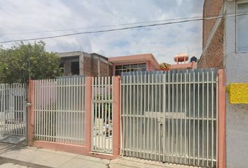 Casa en  Tzintzuntzan 35, Eréndira, 61168 Cdad. Hidalgo, Mich., México