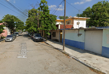 Casa en  Alejandro Prieto 4, Zona Centro, 89800 Cdad. Mante, Tamaulipas, México