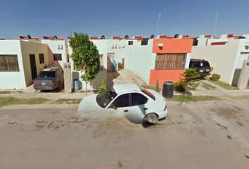 Casa en  C. San Blas 1226, Villas De San Miguel, Nuevo Laredo, Tamps., México