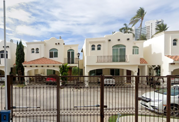 Casa en  Lomas De Mazatlan, Mazatlán