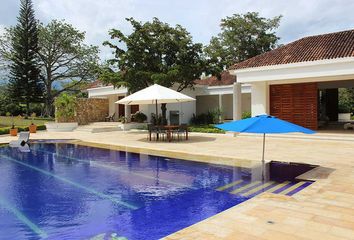 Villa-Quinta en  Carrera 24 58 68, Palmira, Valle Del Cauca, Col