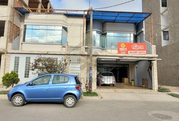 Casa en  Urb El Santuario, Chiclayo, Perú