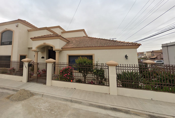 Casa en  Luis Guzmán, Otay Constituyentes, Tijuana, Baja California, México