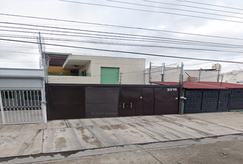 Casa en  Avenida Rosario Castellanos 2219, Jardines De La Cruz, Guadalajara, Jalisco, México