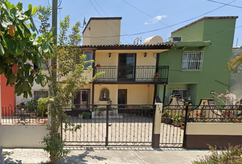 Casa en  Carlos Jongitud Barrios, Fovissste 100, Fluvial Vallarta, Puerto Vallarta, Jalisco, México