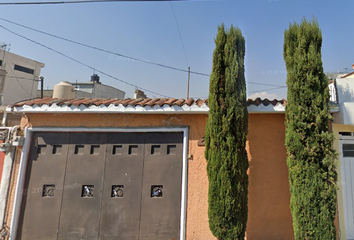 Casa en  Gladiolas, Villa De Las Flores, San Francisco Coacalco, Estado De México, México