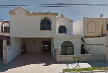 Casa en  Prolongación Paseo De Las Gardenias, Ntra. Sra. De Fátima, Saltillo, Coahuila De Zaragoza, México