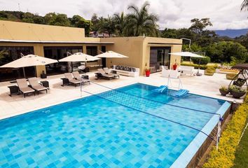 Villa-Quinta en  Cerritos-malabar, Pereira, Risaralda, Colombia