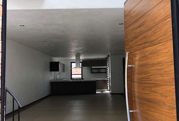 Casa en fraccionamiento en  Casa En Venta En Quinta De Cortes, 15 Sur, Zerezotla, Cholula De Rivadavia, Puebla, México