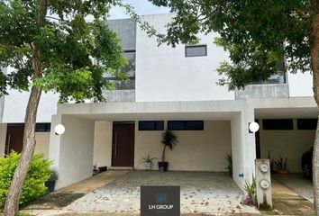 Casa en condominio en  Cholul, Yucatán, México