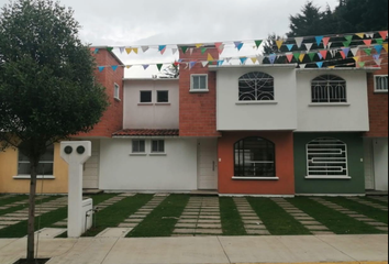 Casa en fraccionamiento en  San Bartolomé Tlaltelulco, Estado De México, México