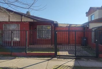 Casa en  Arturo Aldunate Phillips, Maipú, Chile