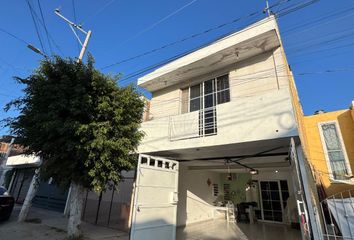 Casa en  Colinas De Santa Julia, León, Guanajuato, México