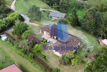 Villa-Quinta en  La Ceja, Antioquia, Colombia