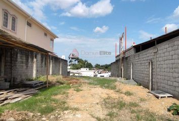 Terreno Comercial en  Urdesa Norte, Guayaquil, Ecuador