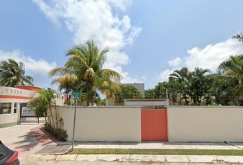 Casa en  C. 55 42, Sm 77, Los Corales, 77528 Cancún, Q.r., México