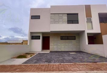 Casa en condominio en  Campestre San Isidro, Santiago De Querétaro, Municipio De Querétaro