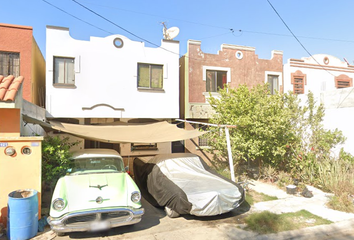 Casa en  Rogelio Mayorga, Misión San Patricio, Campestre, Ciudad Apodaca, Nuevo León, México