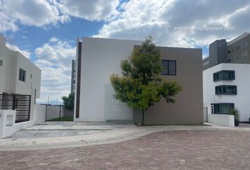 Casa en condominio en  Avenida Río Santiago, Cañadas Del Lago, Corregidora, Querétaro, 76923, Mex