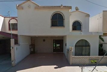 Casa en  Prol. Paseo De Las Gardenias 821, Nuestra Señora De Fátima, Saltillo, Coahuila De Zaragoza, México