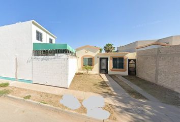 Casa en  C. Bosque De Acacias 1902, Jardines Del Bosque, Los Mochis, Sinaloa, México