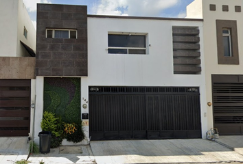 Casa en  Avenida Lince 144, Cumbres Elite 8o Sector, Monterrey, Nuevo León, México